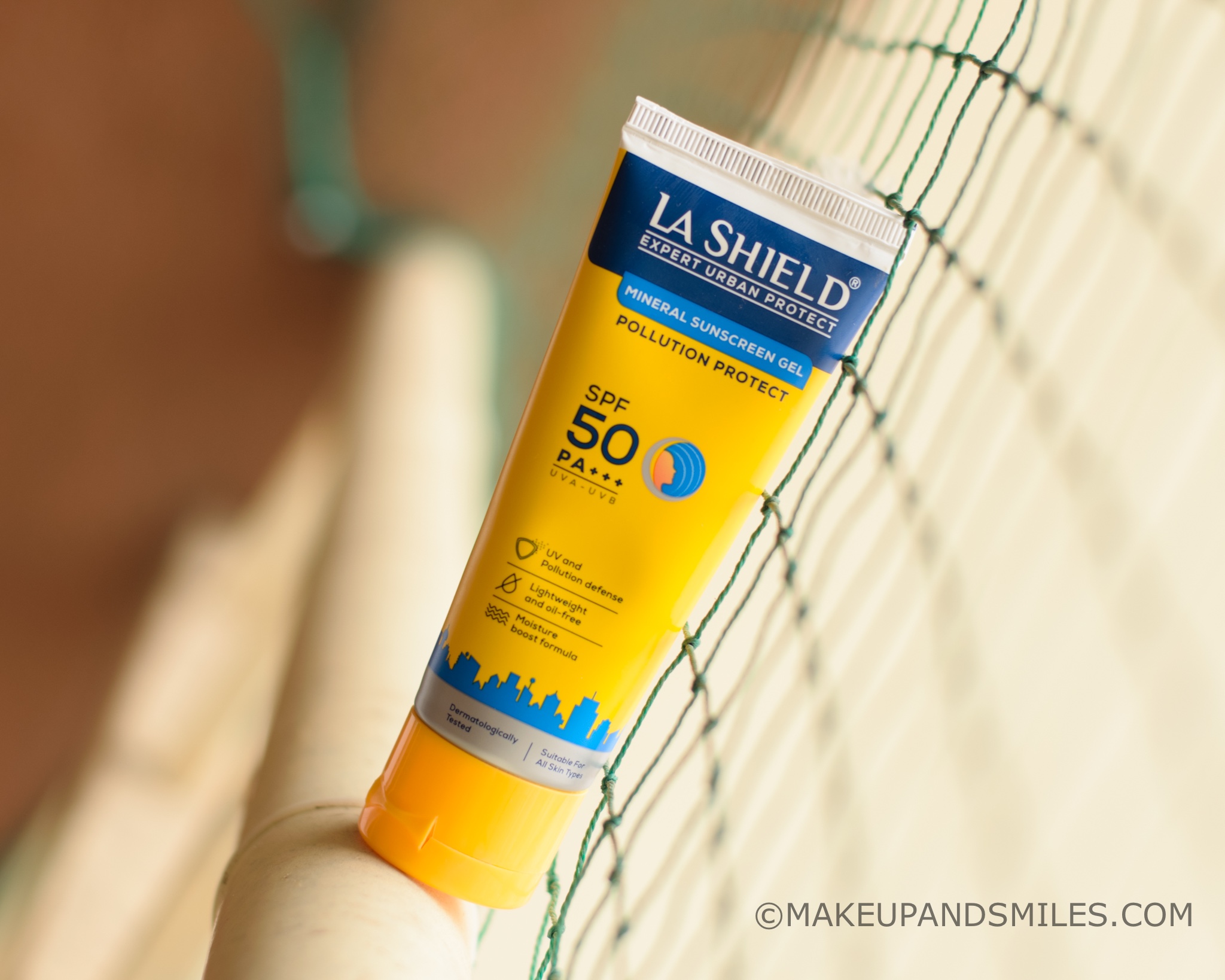 La Shield Pollution Protect Mineral Sunscreen Gel SPF 50 | Review ...
